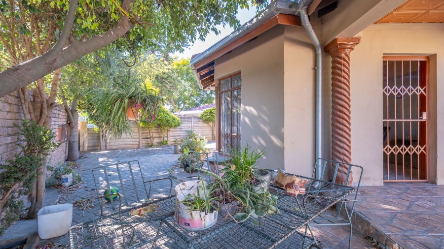 3 Bedroom Property for Sale in Oos Einde North West
